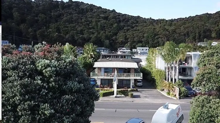 Stüdyo, Okyanus Manzaralı