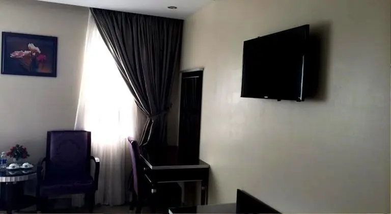 Deluxe Tek Büyük veya İki Ayrı Yataklı Oda