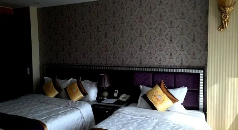 Deluxe Üç Kişilik Oda