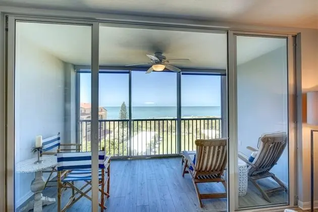 Daire (Bay Tree Beach Side)