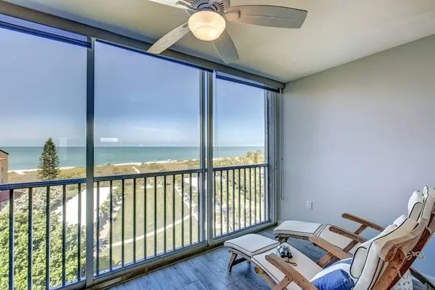 Daire (Bay Tree Beach Side)