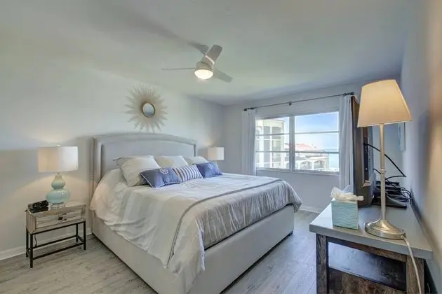 Daire (Bay Tree Beach Side)