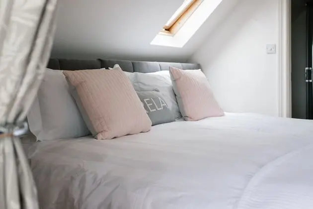 Luxury Kır Evi, Banyolu/Duşlu (Bay Tree Cottage)