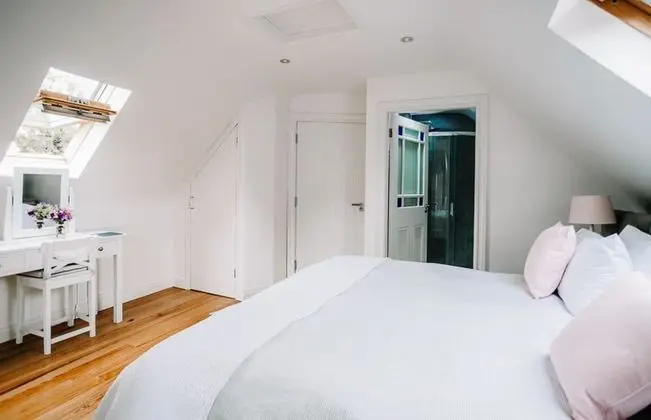 Luxury Kır Evi, Banyolu/Duşlu (Bay Tree Cottage)