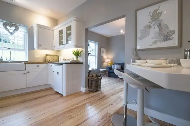 Luxury Kır Evi, Banyolu/Duşlu (Bay Tree Cottage)