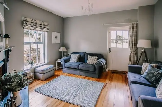 Luxury Kır Evi, Banyolu/Duşlu (Bay Tree Cottage)
