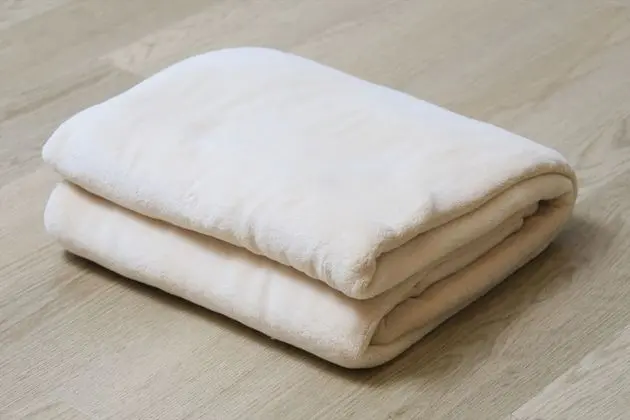 Üç Kişilik Oda, Sigara İçilmez (For 3 People)