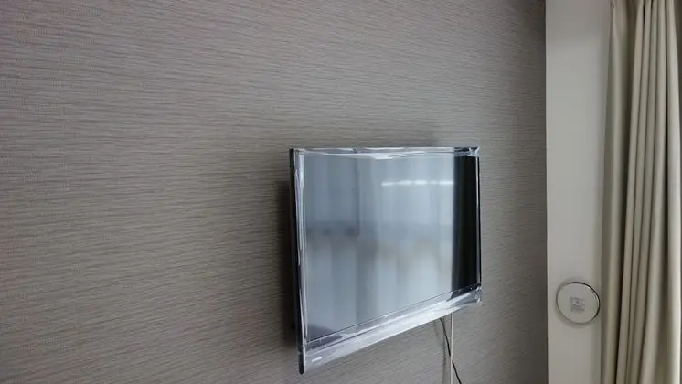 Üç Kişilik Oda, Sigara İçilmez (For 3 People)