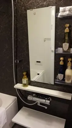 Üç Kişilik Oda, Sigara İçilmez (For 3 People)