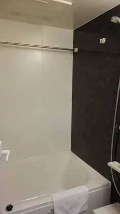 Üç Kişilik Oda, Sigara İçilmez (For 3 People)