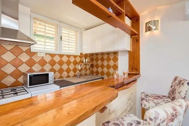 Ev (4 Bedrooms)