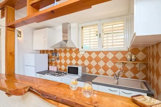 Ev (4 Bedrooms)