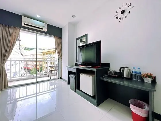 Deluxe Tek Büyük veya İki Ayrı Yataklı Oda, Balkon