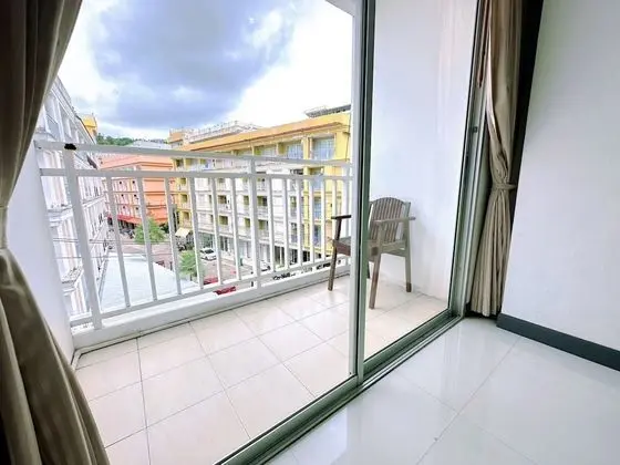 Deluxe Tek Büyük veya İki Ayrı Yataklı Oda, Balkon