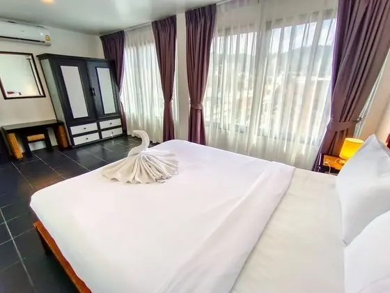 Premium Tek Büyük Yataklı Oda, Havuz Kullanımı