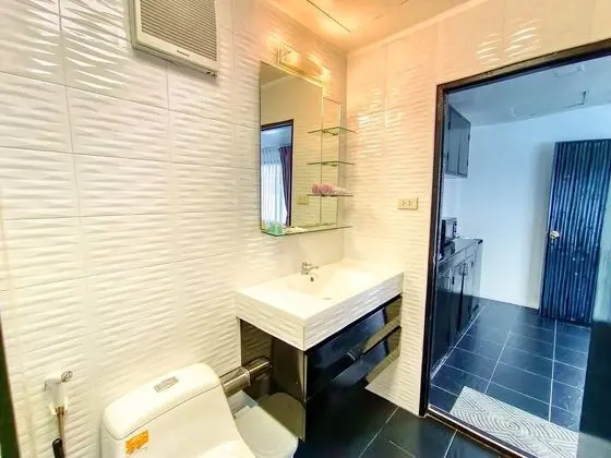 Premium Tek Büyük Yataklı Oda, Havuz Kullanımı