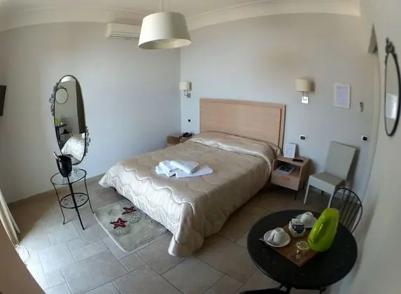 Tek Büyük veya İki Ayrı Yataklı Oda