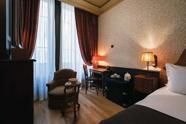 Traditional Tek Büyük Yataklı Oda, Avlu Manzaralı