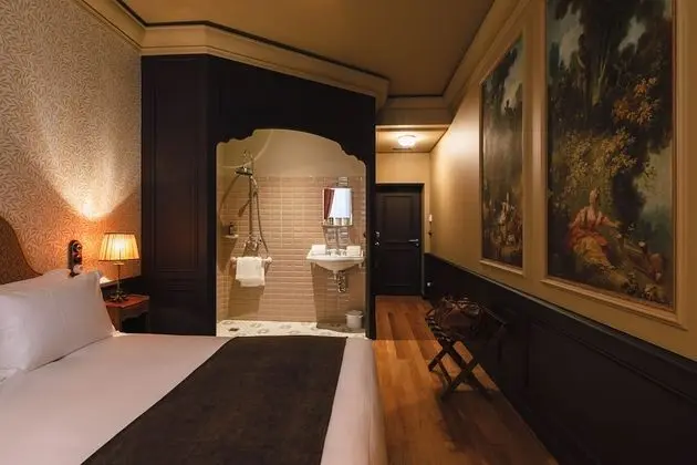 Traditional Tek Büyük Yataklı Oda, Avlu Manzaralı