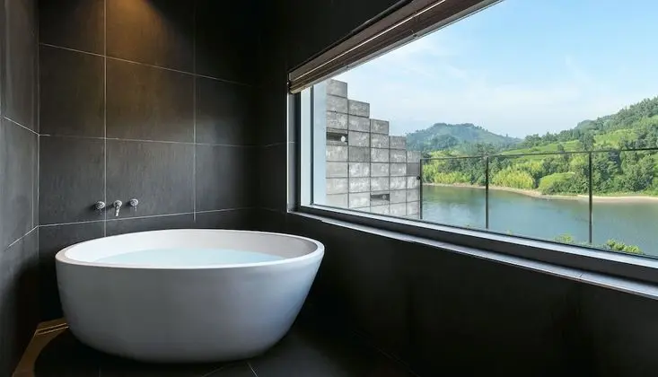 Bay Suite 101 (Please contact the property when booked during 10 PM-8 AM)