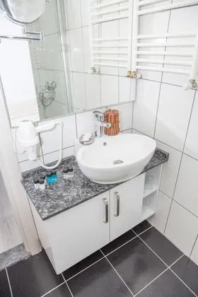 Suite, Manzarasız