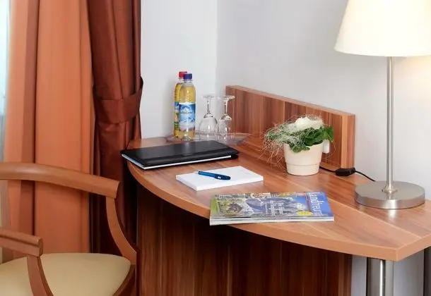 Tek Büyük Yataklı Oda, Balkon