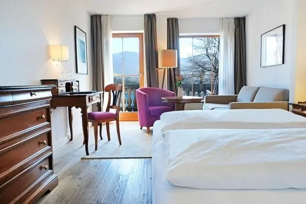 Deluxe Tek Büyük Yataklı Oda, Balkon, Dağ Manzaralı