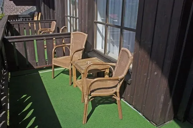 Deluxe Tek Büyük Yataklı Oda, Balkon, Dağ Manzaralı