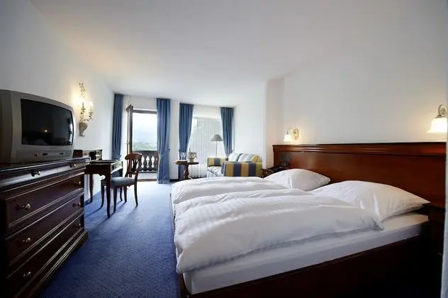 Deluxe Tek Büyük Yataklı Oda, Balkon, Dağ Manzaralı