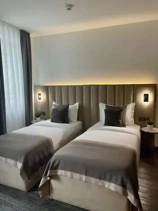 Comfort Tek Büyük veya İki Ayrı Yataklı Oda