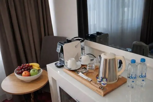 Deluxe Tek Büyük Yataklı Oda
