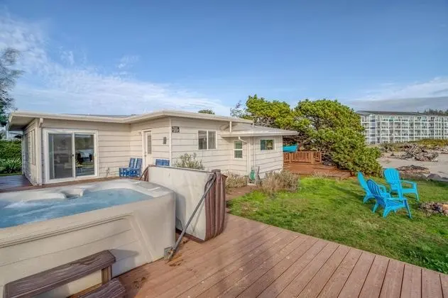 Ev, 2 Büyük (Queen) Boy Yatak, Nehir Manzaralı (Bayfront Bungalow)