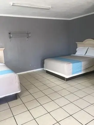 Basic Tek Büyük Yataklı Oda