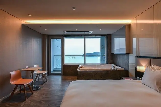 Executive Tek Büyük Yataklı Oda