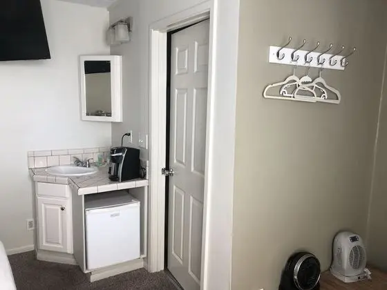 Deluxe Oda, 1 En Büyük (King) Boy Yatak, Koy Manzaralı (Pet Friendly, Room 10&20)