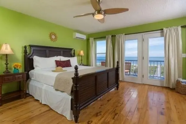 Oda (93 Lookout Suite at Vilano Beach)