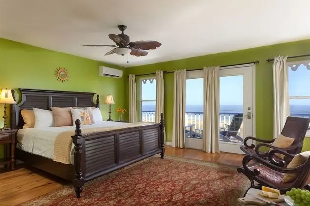 Oda (93 Lookout Suite at Vilano Beach)