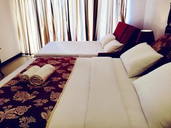 Luxury Oda