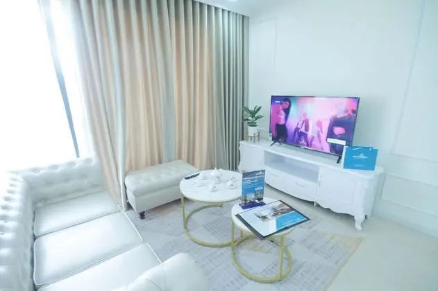 City Tek Büyük Yataklı Oda