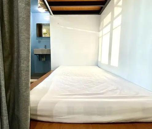 Comfort Ortak Ranzalı Oda, Sadece kadınlar için, Ortak Banyo, Denize Sıfır