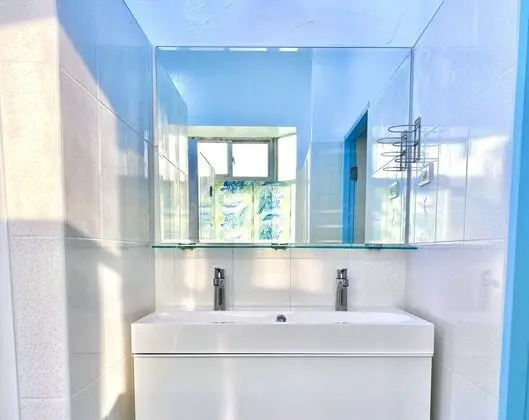Comfort Ortak Ranzalı Oda, Sadece kadınlar için, Ortak Banyo, Denize Sıfır