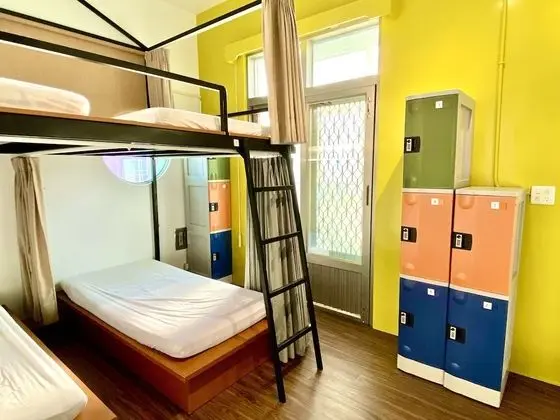 Gallery Ortak Ranzalı Oda, Sadece erkekler için, Ortak Banyo, Denize Sıfır