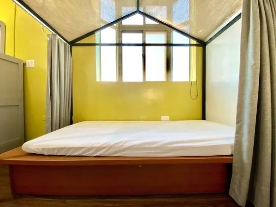 Gallery Ortak Ranzalı Oda, Sadece erkekler için, Ortak Banyo, Denize Sıfır