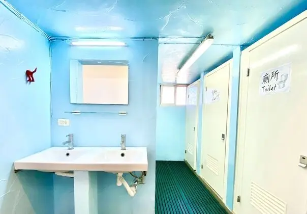 Gallery Ortak Ranzalı Oda, Sadece erkekler için, Ortak Banyo, Denize Sıfır