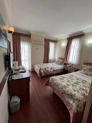 Tek Kişilik, Kara Manzaralı