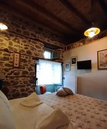R2 Traditional Double Room, Garden Area