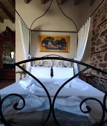 R6 Luxury Double Room, Balcony, Garden View