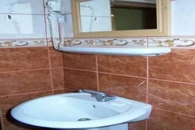 Standart Oda Kara-Deniz Manzaralı Üç Kişilik