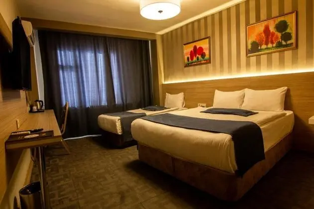 Tek Kişilik, Şehir Manzaralı