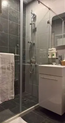 Tek Kişilik Oda, 1 Çift Kişilik Yatak